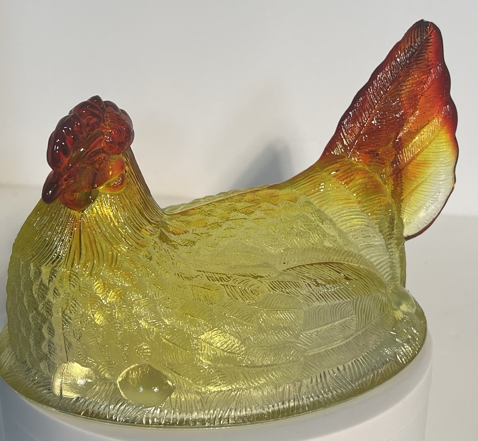 VTG HEN ON NEST (TOP) Amberina Two Tone UV GLOW Fenton/ LG Wright For Lg 7” Hen