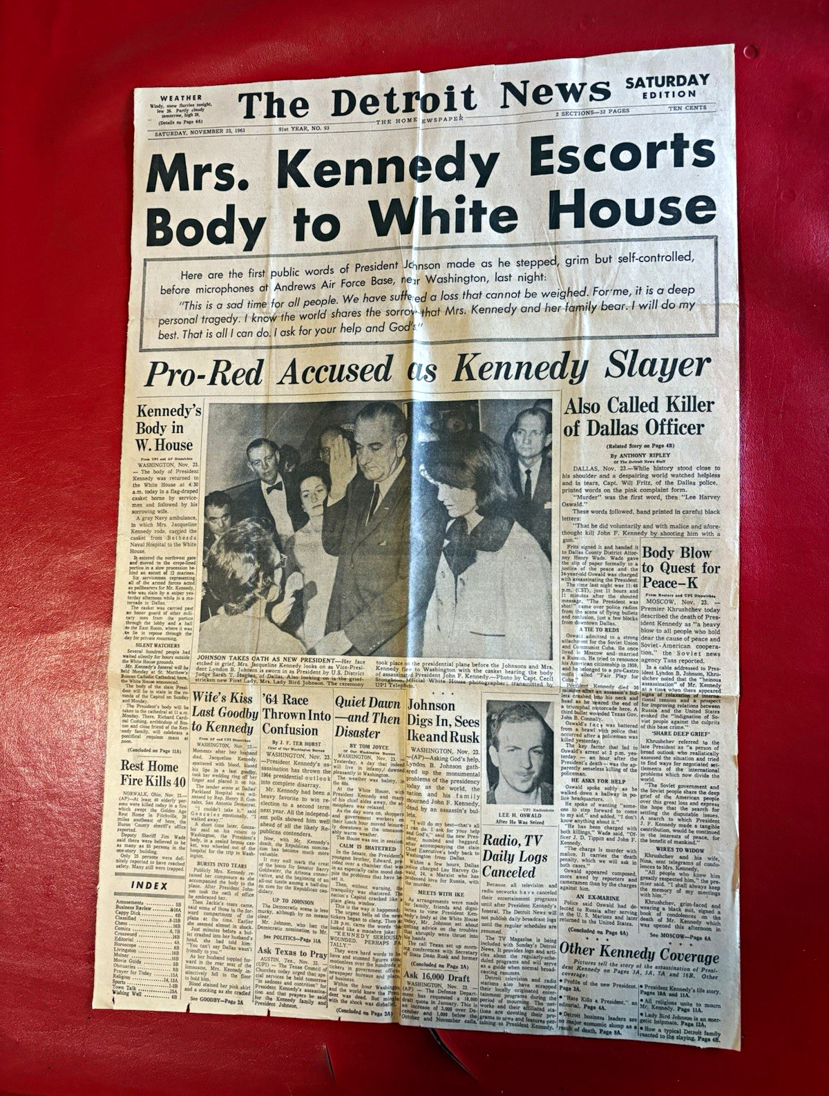 The Detroit News Saturday Edition: Mrs. Kennedy Escorts Body to White House