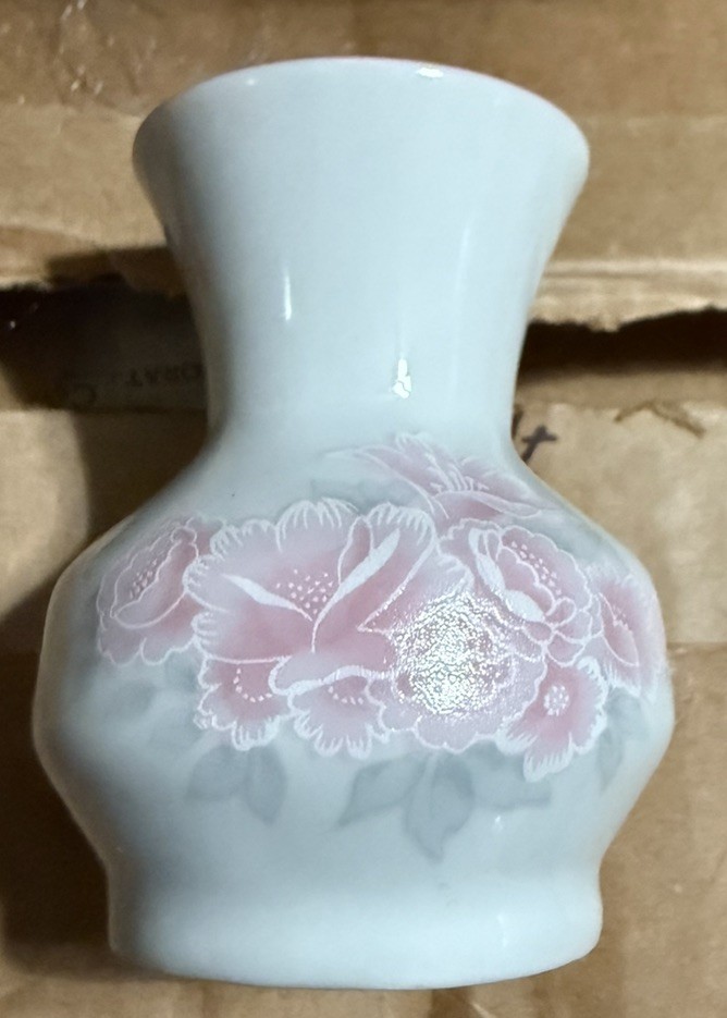 Vintage LEART Floral Mini Bud Vase 3”  Made In Brazil Porcelain Floral - 12