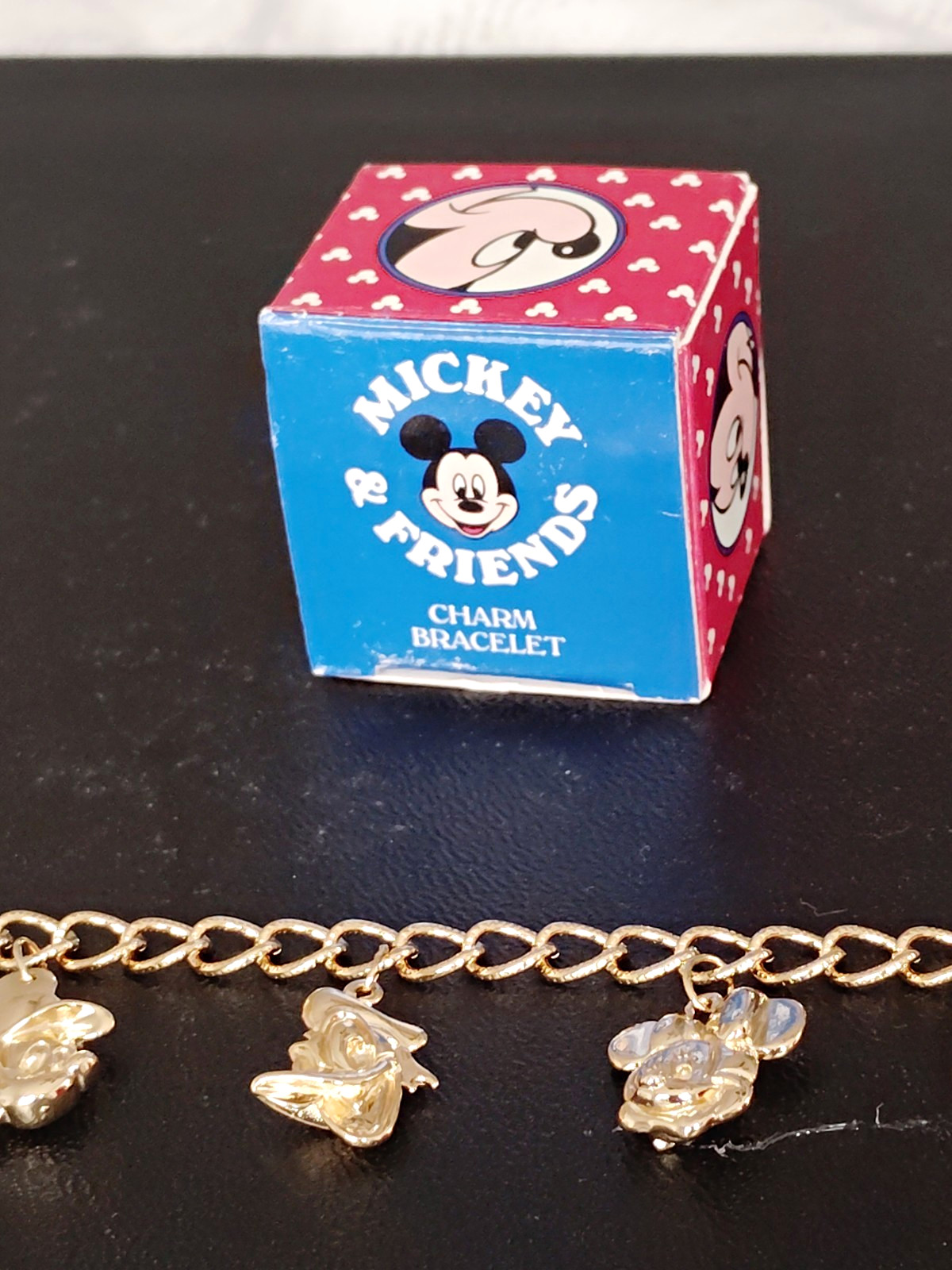 Vintage Avon Disney Mickey & Friends Character Charm Bracelet 1990