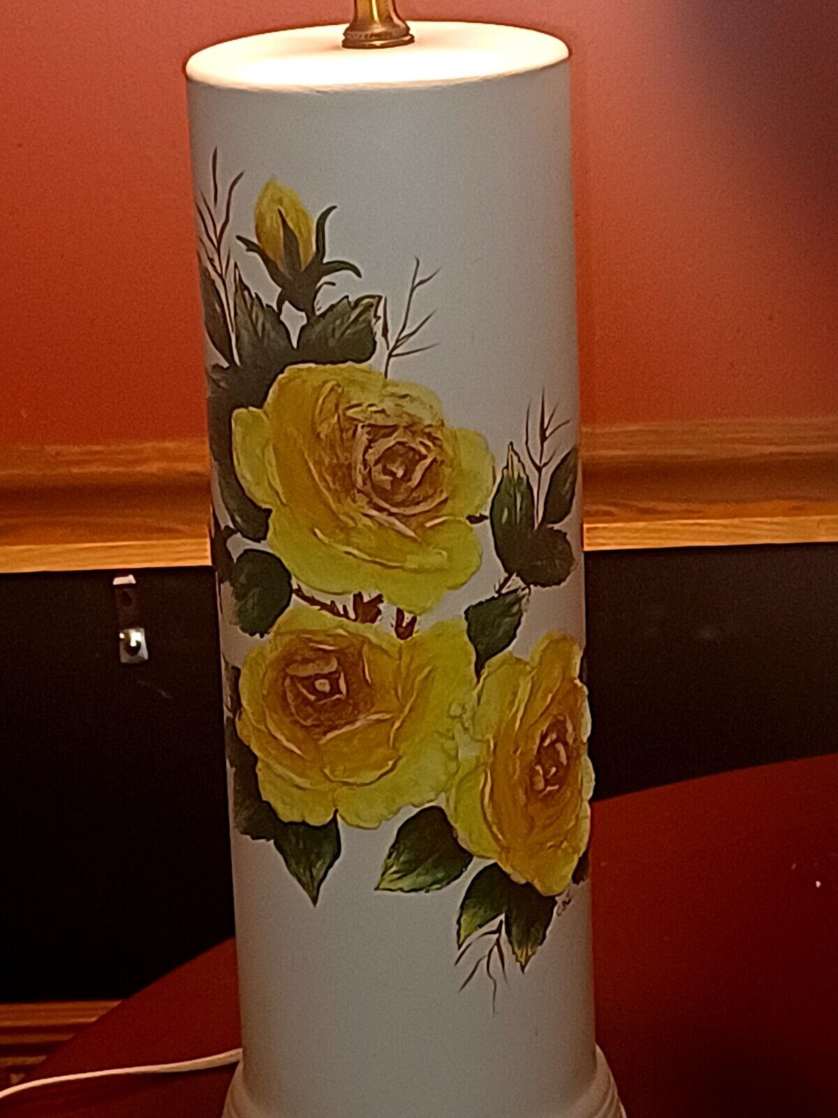 VTG MID CENTURY LAMP CERAMIC 3D HAND PAINTED Yellow Roses 1966