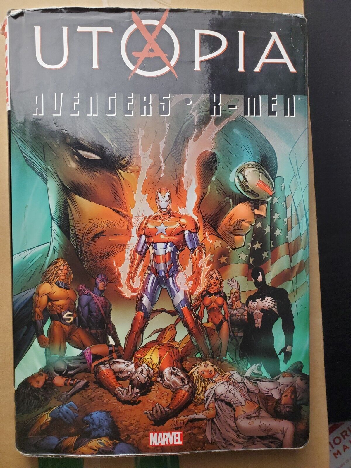 Avengers / X-Men: Utopia #1 (Marvel, November 2009)