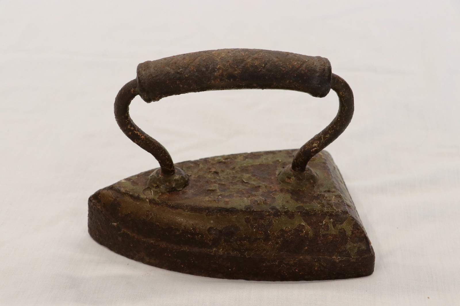 Vintage Cast Iron Metal Iron #8