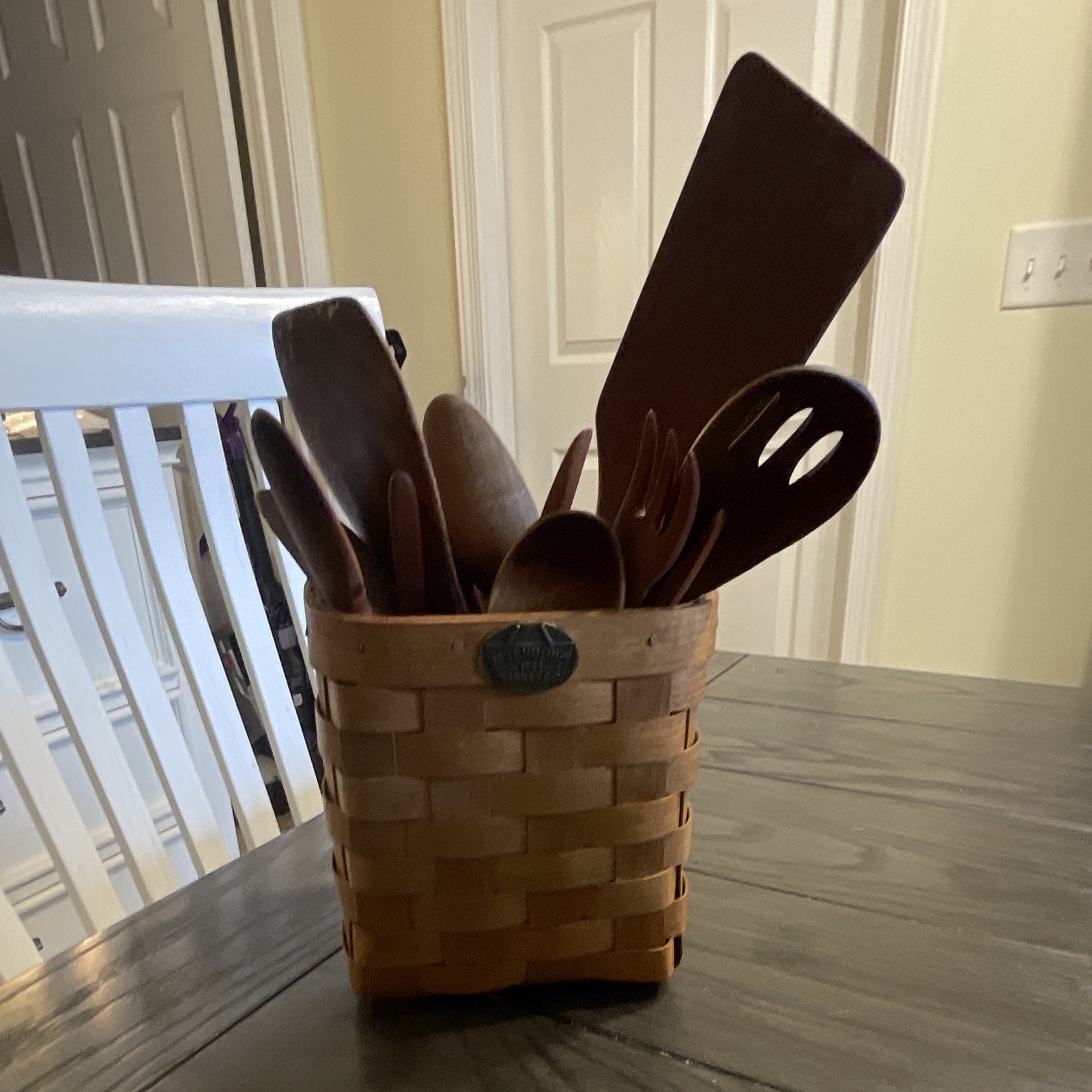 Vintage Peterboro Small Utensil Caddy Basket W/ Wooden Utensils - Excellent