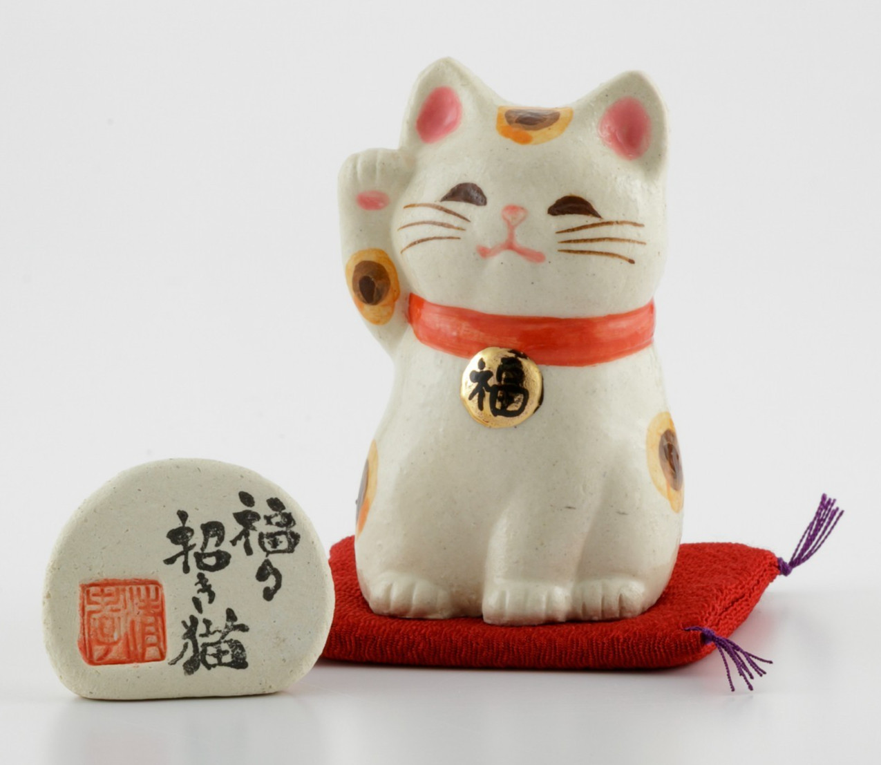 Japanese Handmade White Lucky Cat Maneki Neko Right Hand Pottery Seto ware Gift