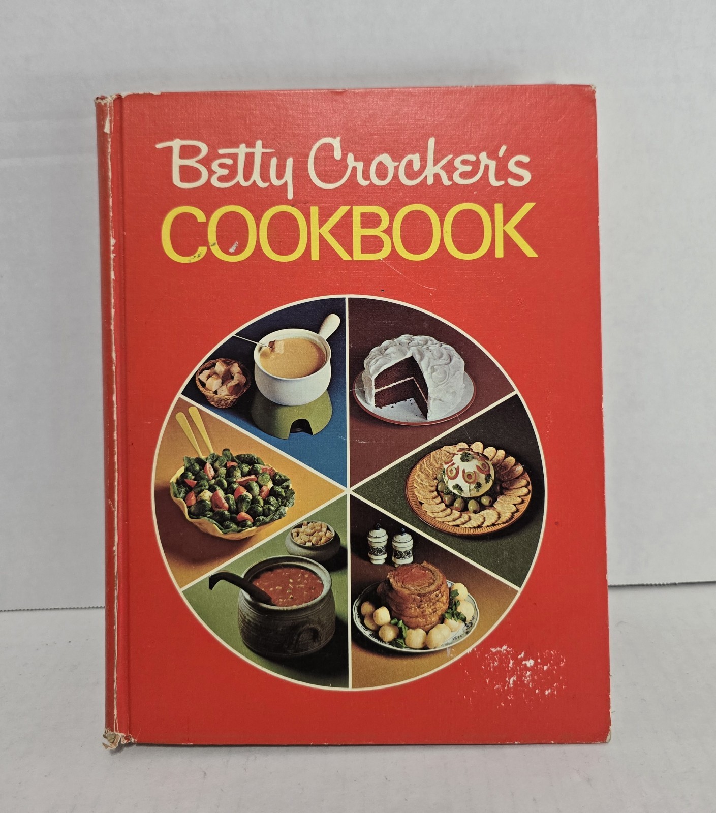 Betty Crocker's Cookbook Iconic 
