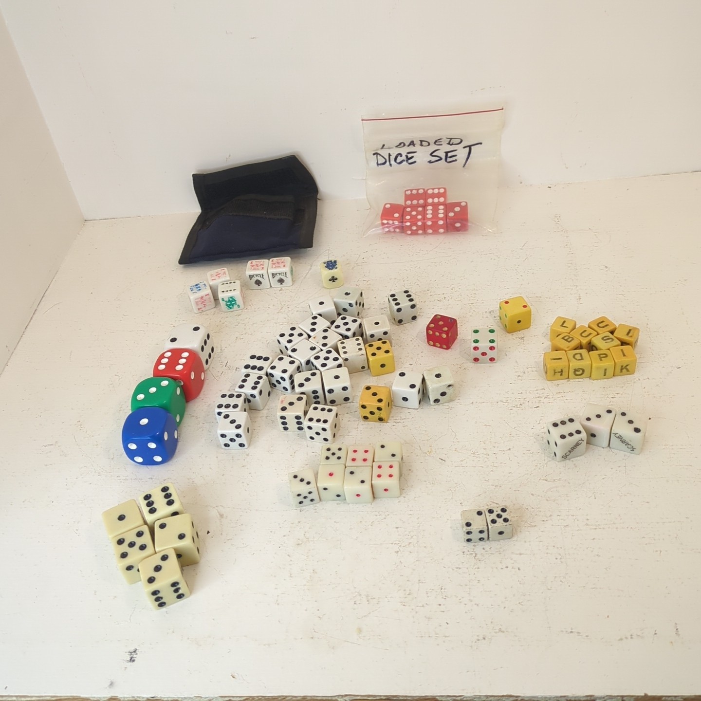 Antique dice lot 70