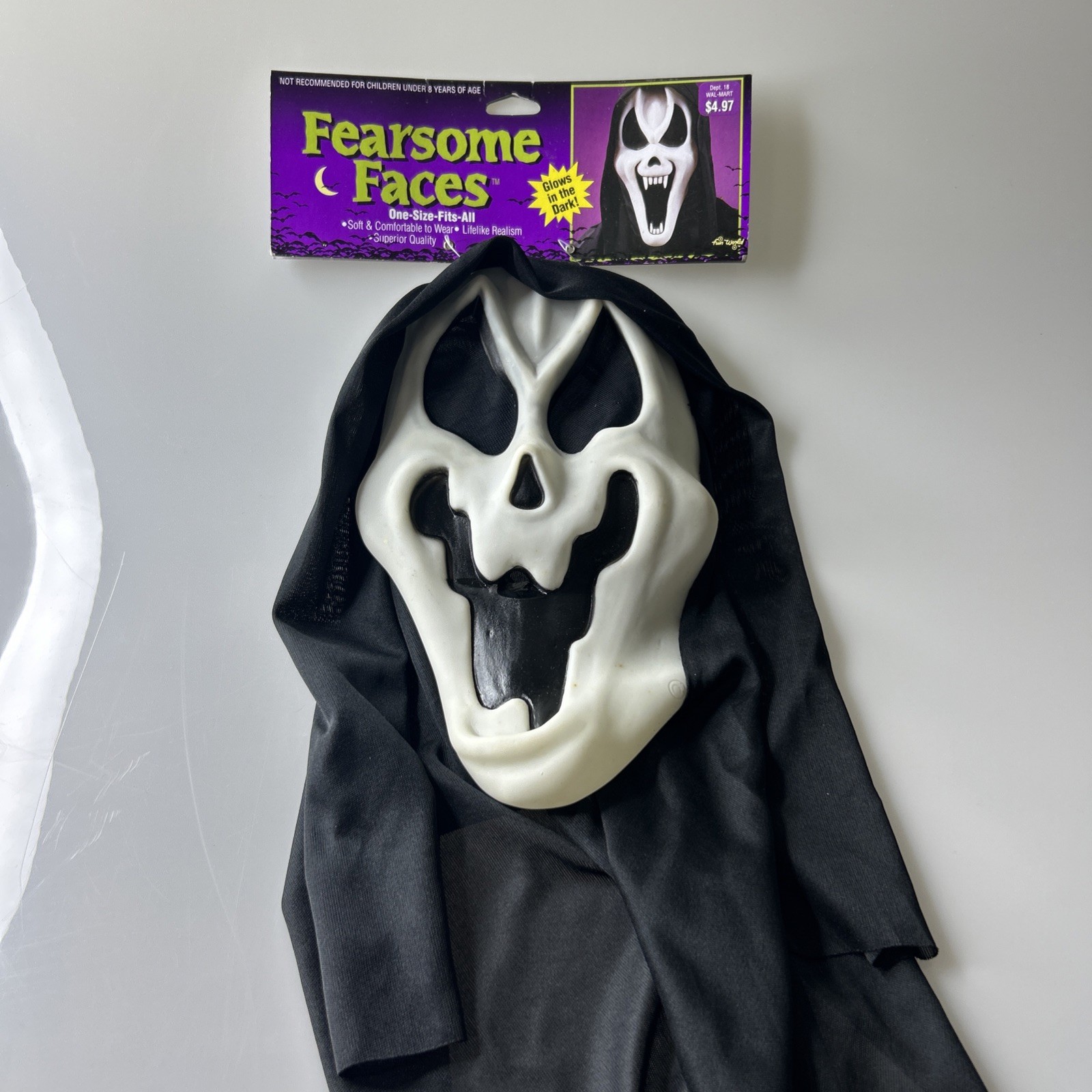 VTG Fun World Fearsome Faces Scream Mask 'Melty-Ghost' Glow In Dark New w/ Tags
