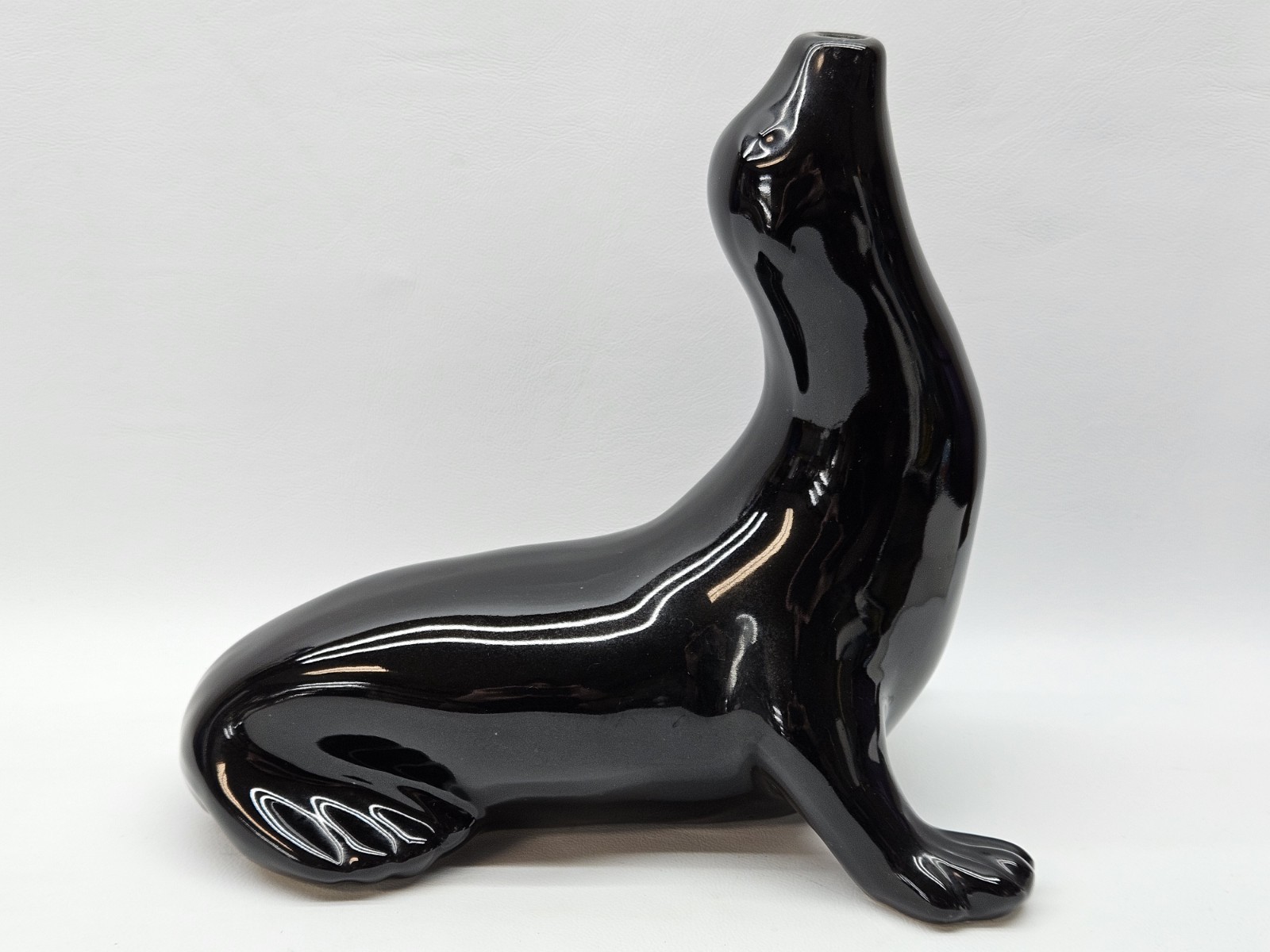 Vintage Camark Glossy BLACK SEAL Pen Dried Flower Holder Clay Figurine Fish Bowl