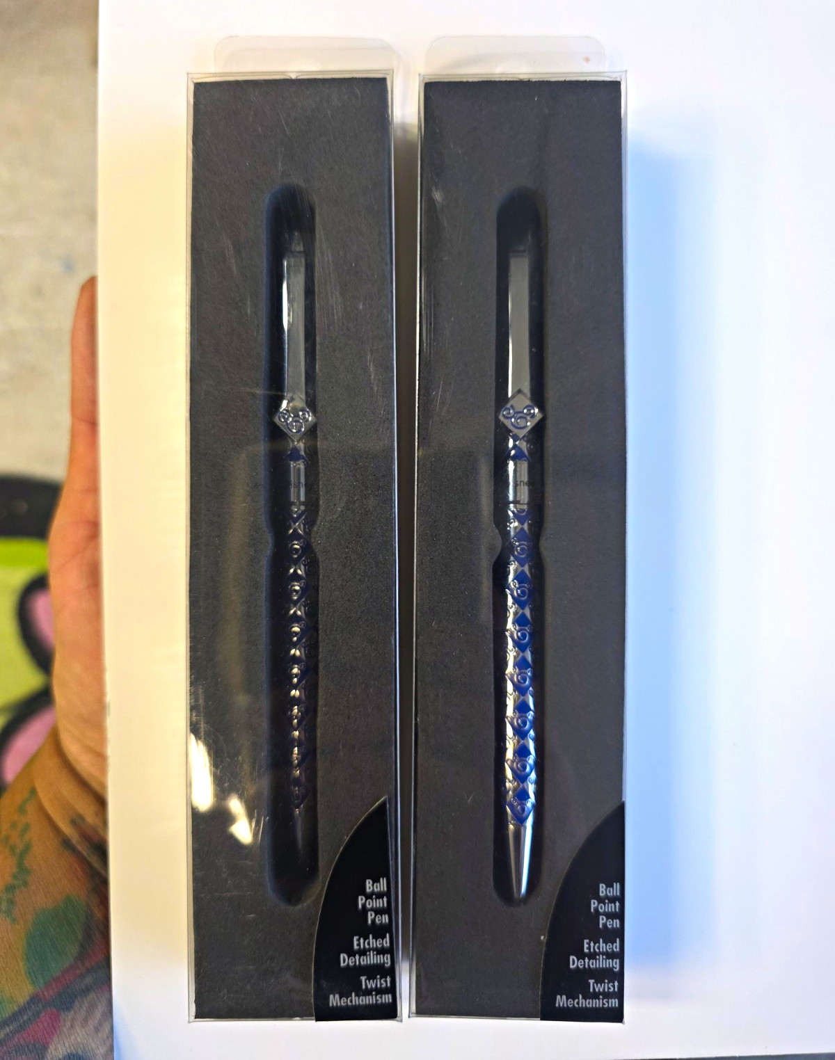 Disney Walt Disney World & Disneyland Resort Ballpoint Pen Set (2) Rare