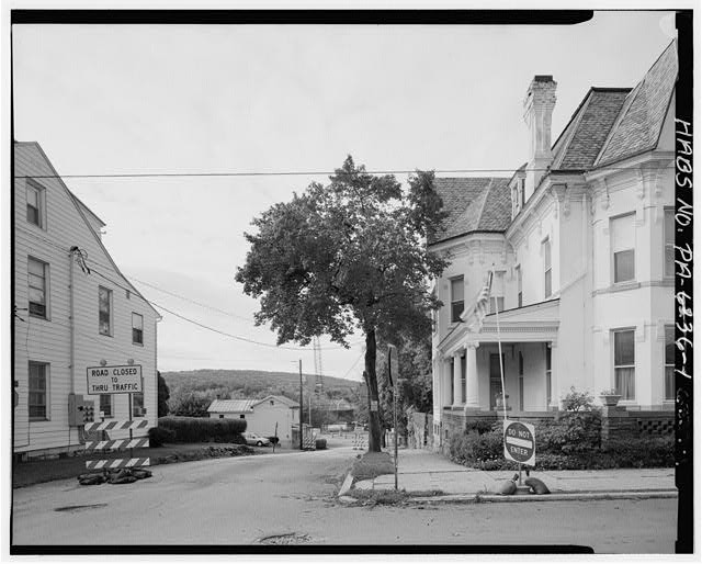 Photo:Danville PA Factory Street House 1900s Road Closed Sign