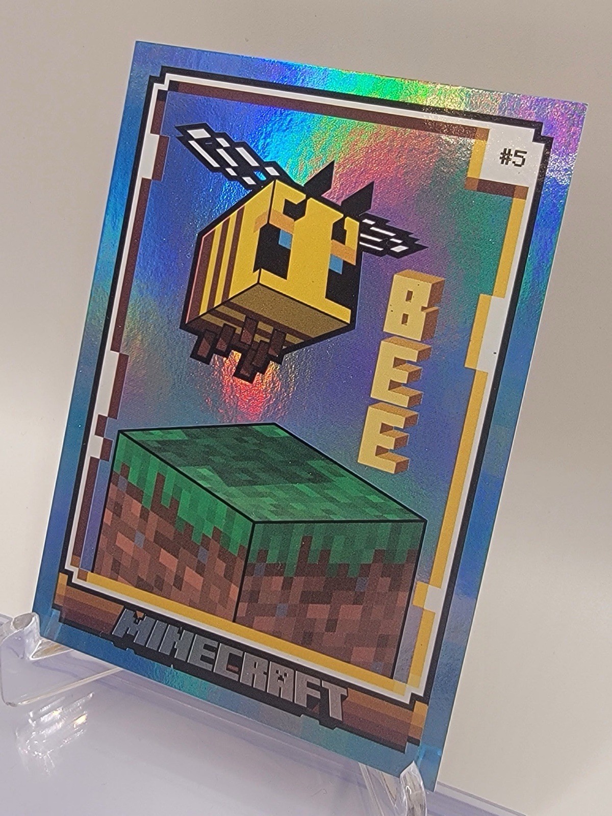 2024 MINECRAFT PANINI BEE No. 5 Blue Diamond Foil Trading Card 02/10