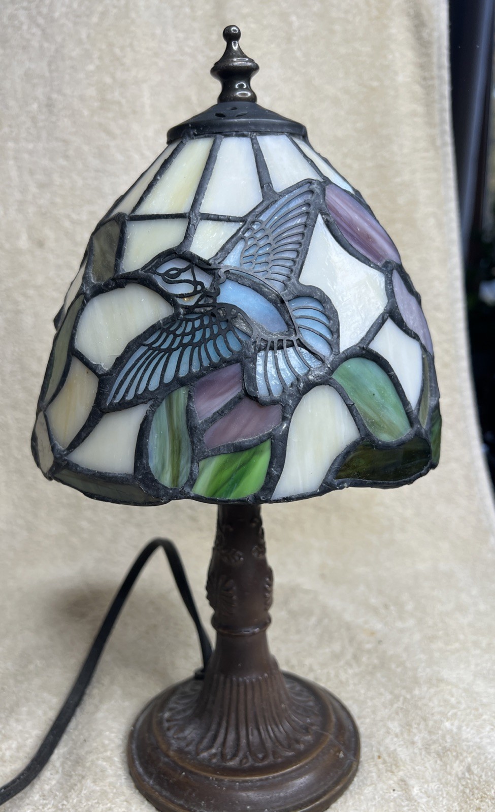 Vintage Tiffany Style Hummingbird and Flowers mini table lamp