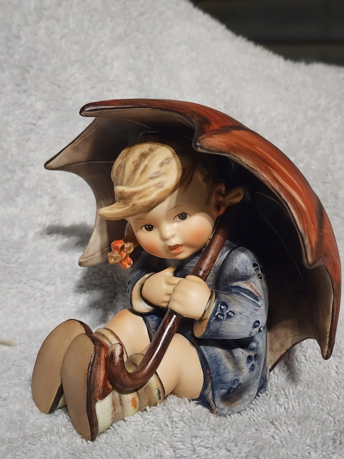 Title: Goebel MI Hummel Umbrella Girl Figurine 152/0 B TMK-6 W Germany 4.75 Title: Goebel MI Hummel Umbrella Girl Figurine 152/0 B TMK-6 W Germany 4.75