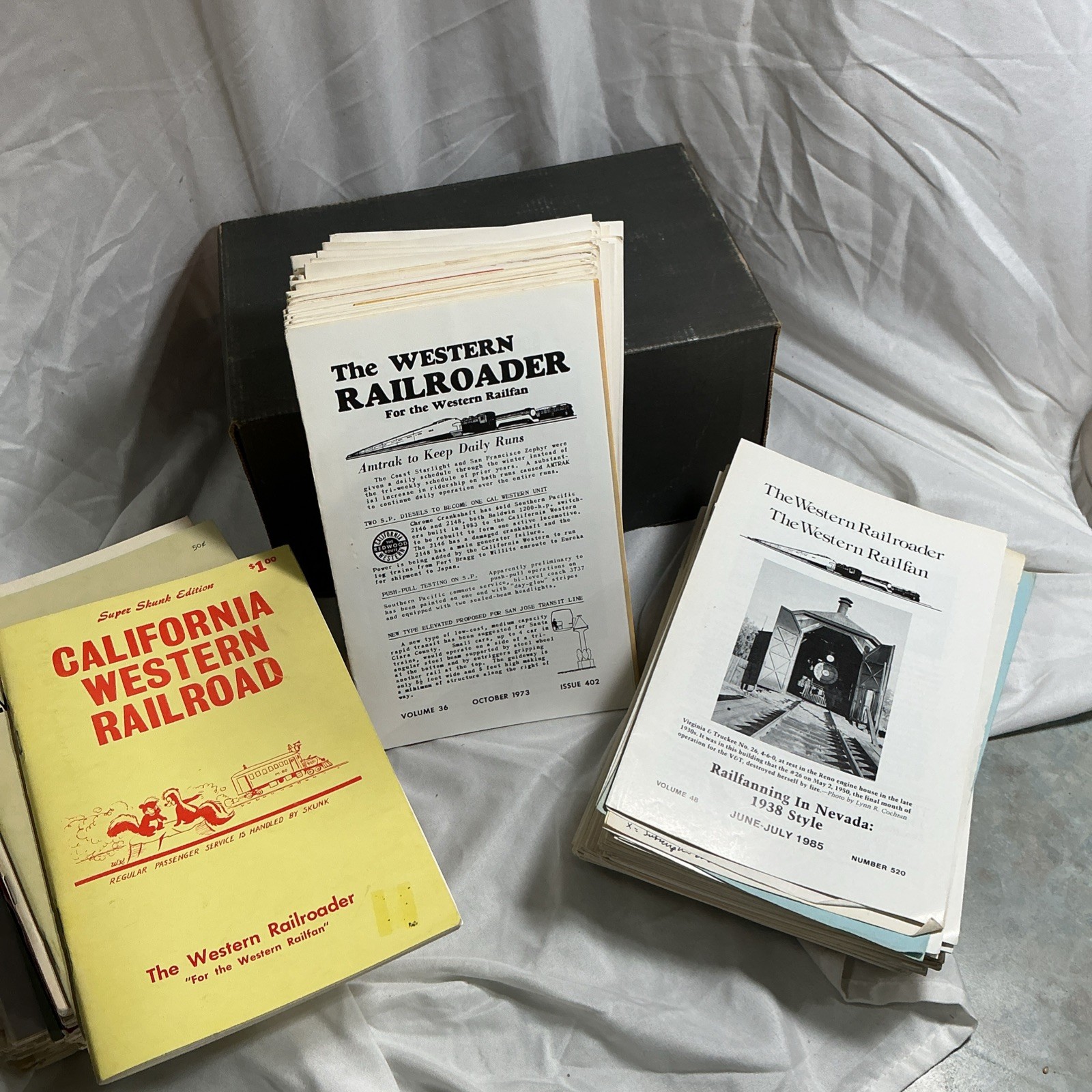 Vintage A Lot Of Over 150 Western Railroad Pamphlets & Vintage Train Memorabilia