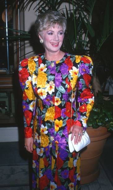 American actor & singer Shirley Jones at the Center for the Partia- Old Photo 3