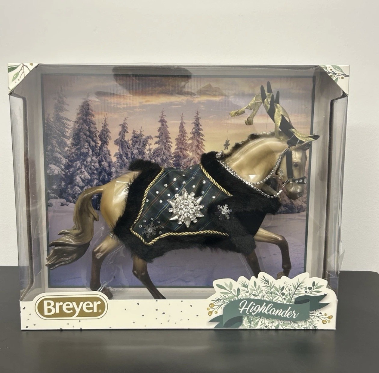 Breyer NEW * Highlander * 2023 Holiday Christmas Traditional Model Horse