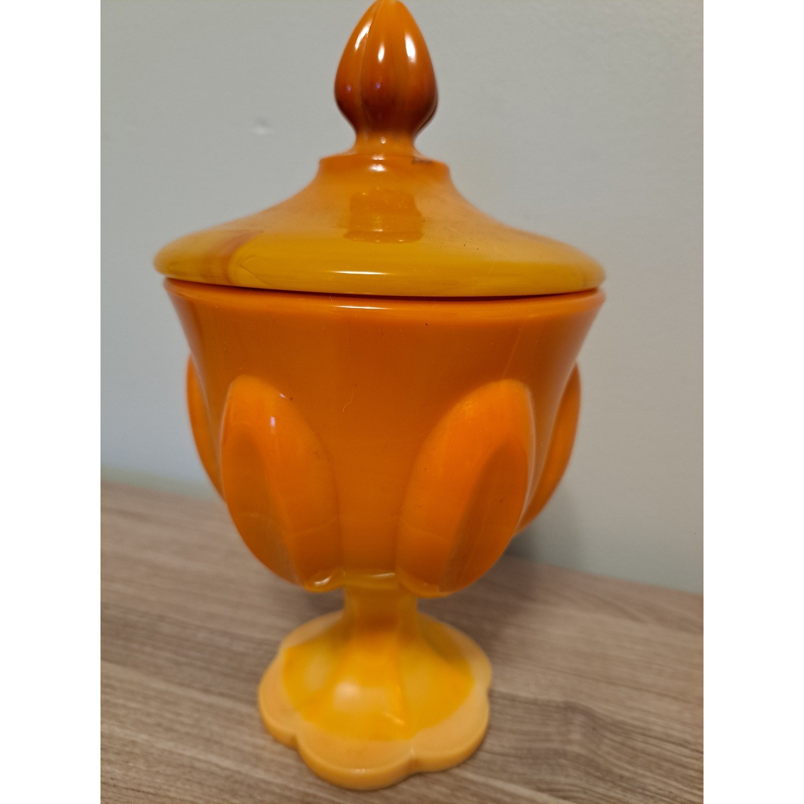 Mid 20th Century L E Smith Bittersweet Glass Art lidded jar Orange Swirl Slag