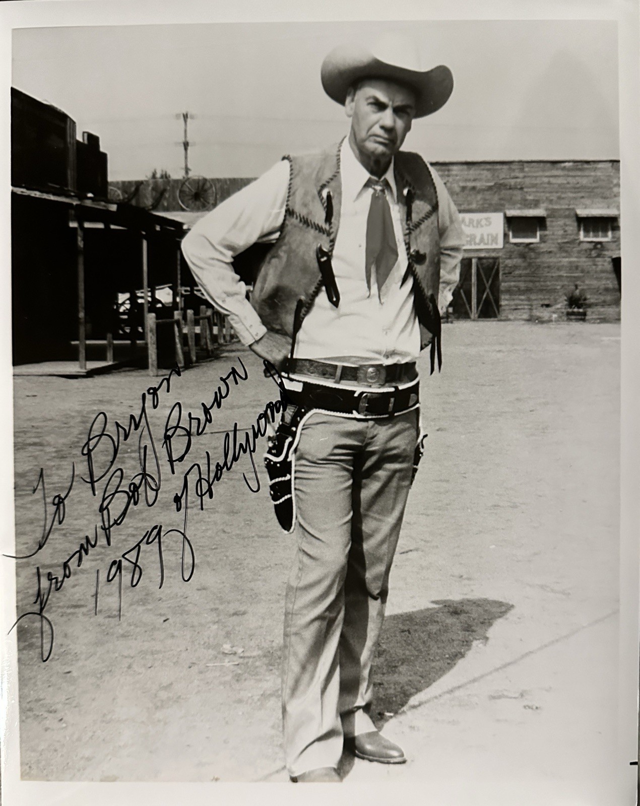ROBERT “BOB” BROWN Signed Autographed VINTAGE 8x10 Photo..(d.2022) COA