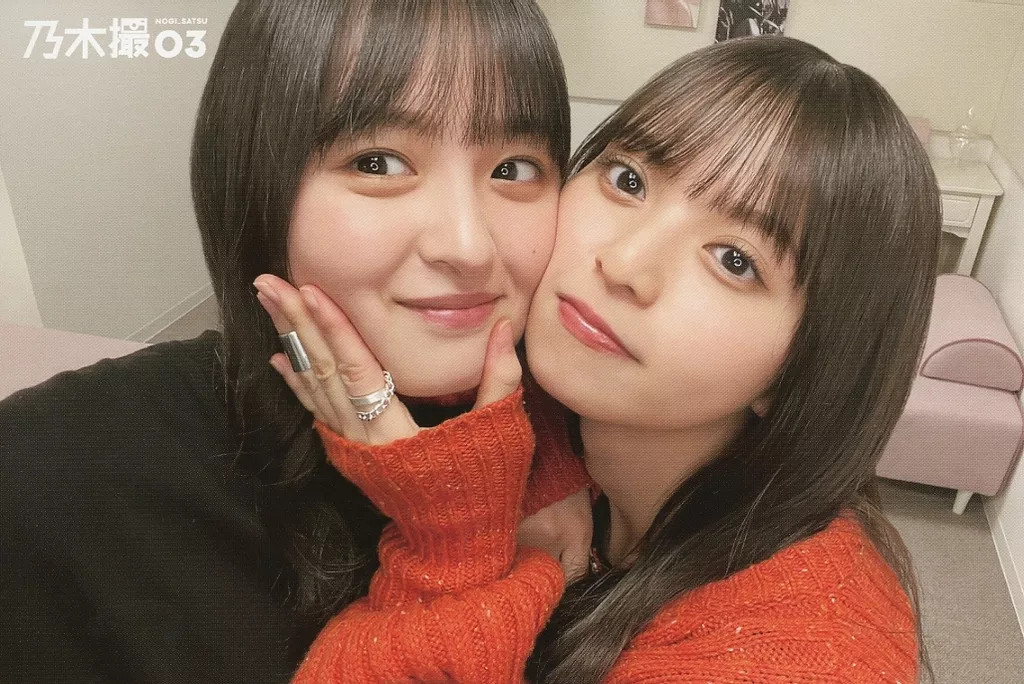 Nogizaka46 Postcard Sakura Endo & Asuka Saito Photobook Nogizaka 148mm Compact