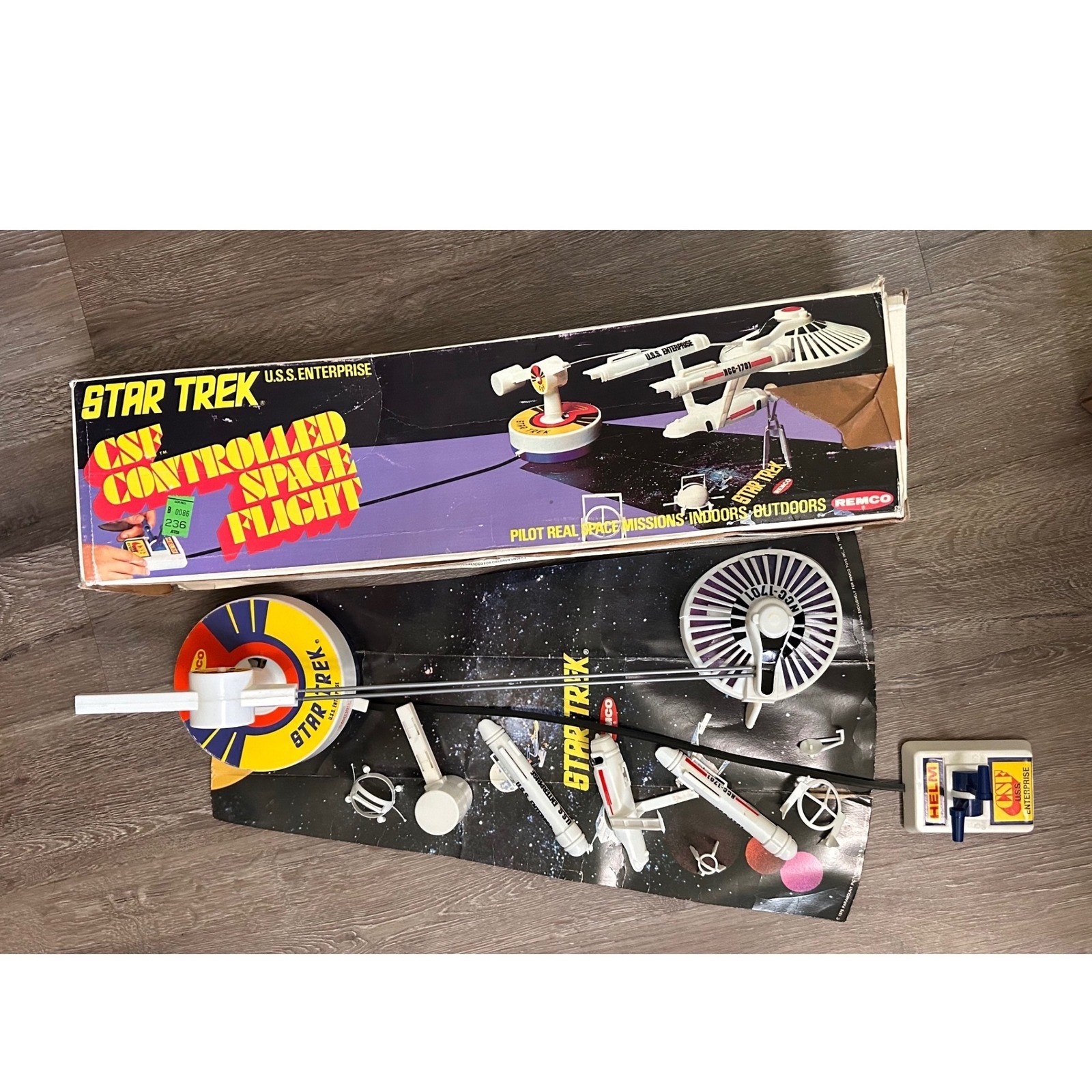Vintage 1976 Remco Star Trek CSF Controlled Space Flight USS Enterprise Parts