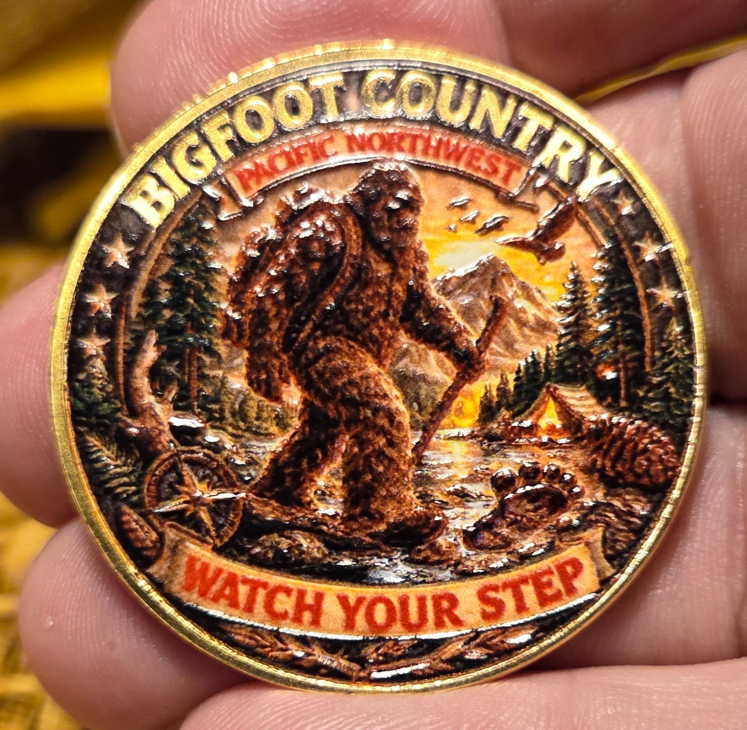 AMERICANA CHALLENGE COIN-BIGFOOT COUNTRY-WATCH YOUR STEP AMERICANA CHALLENGE COIN-BIGFOOT COUNTRY-WATCH YOUR STEP