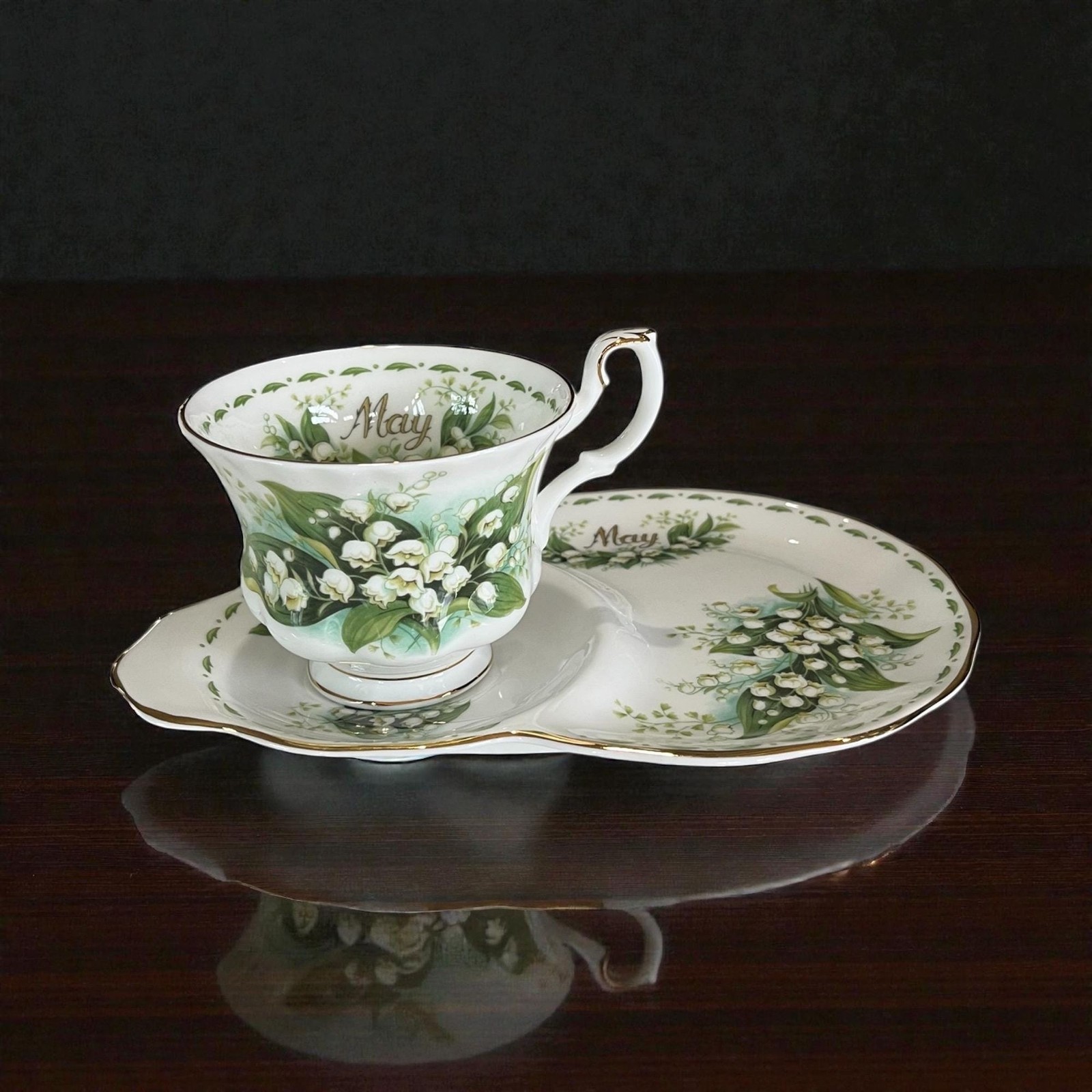 May Grace: Royal Albert Flower of the Month Tennis Set (Lily of the Valley)