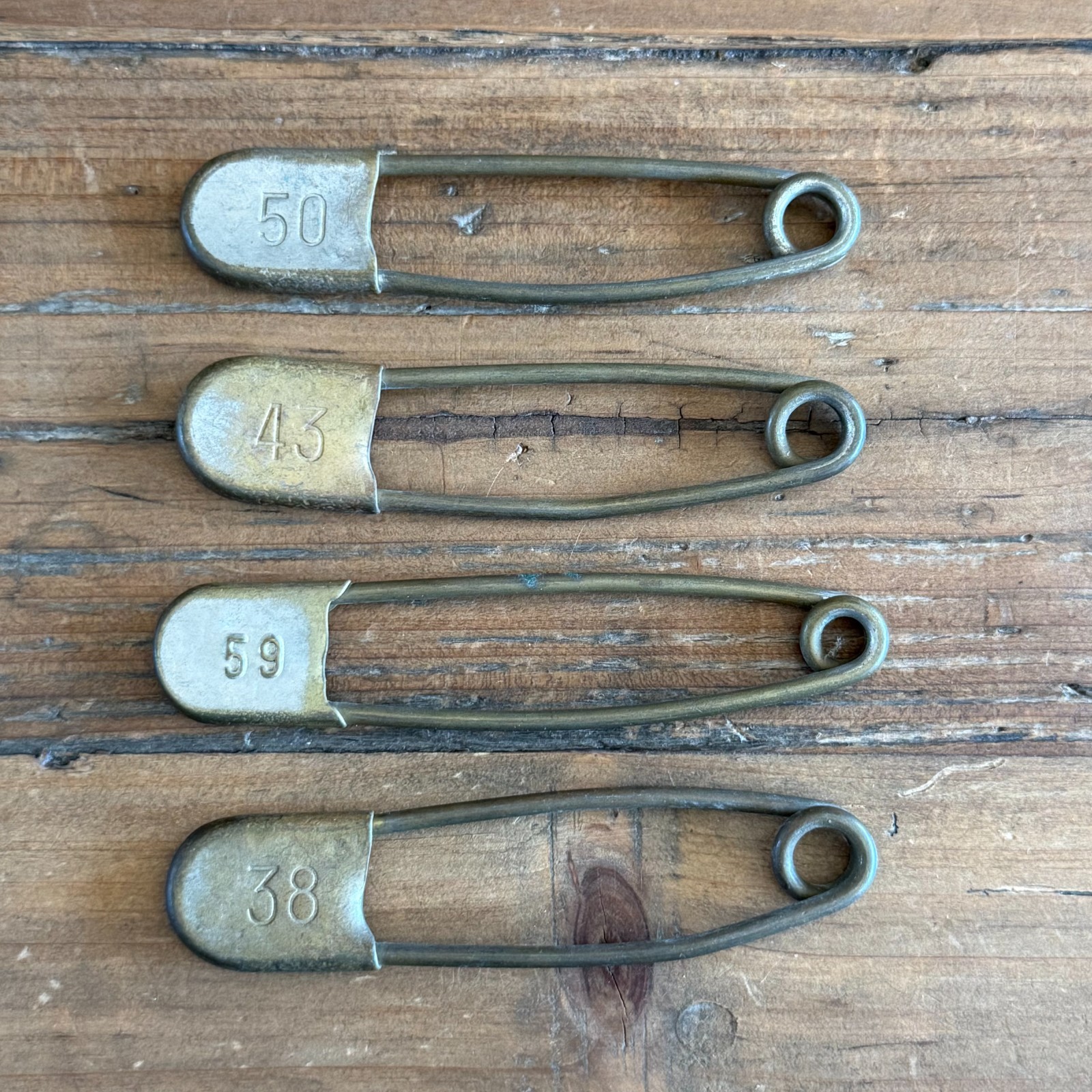 4 Vintage Large Numbered Laundry Safety Pins Industrial Brass Tone 4\
