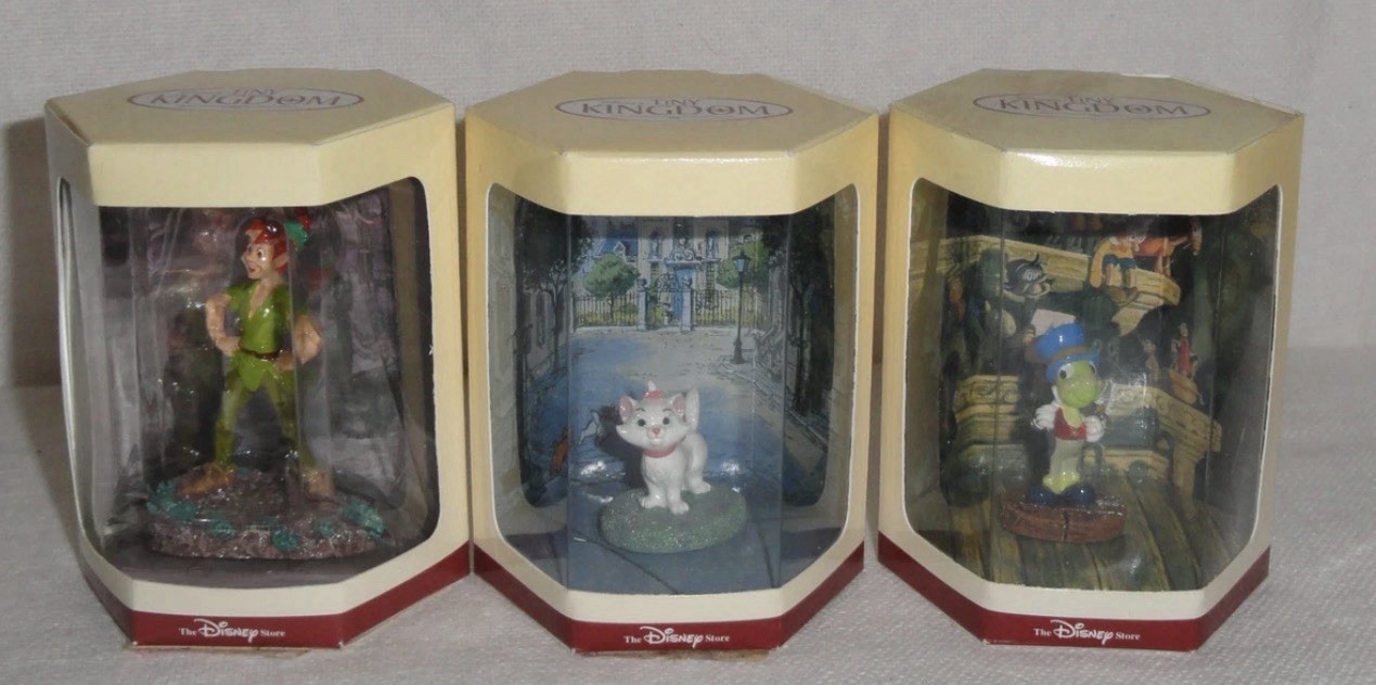 Disney Tiny Kingdom Miniatures ~ Aristocats Marie ~ Jiminy Cricket ~ Peter Pan Disney Tiny Kingdom Miniatures ~ Aristocats Marie ~ Jiminy Cricket ~ Peter Pan