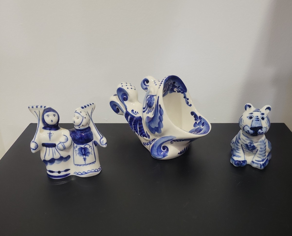 Vintage Russian Gzhel Blue &White Porcelain Hand Painted