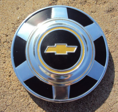 Chevrolet 1973-87 3/4 & 1 Ton Truck Hub Cap Squarebody Pickup 12