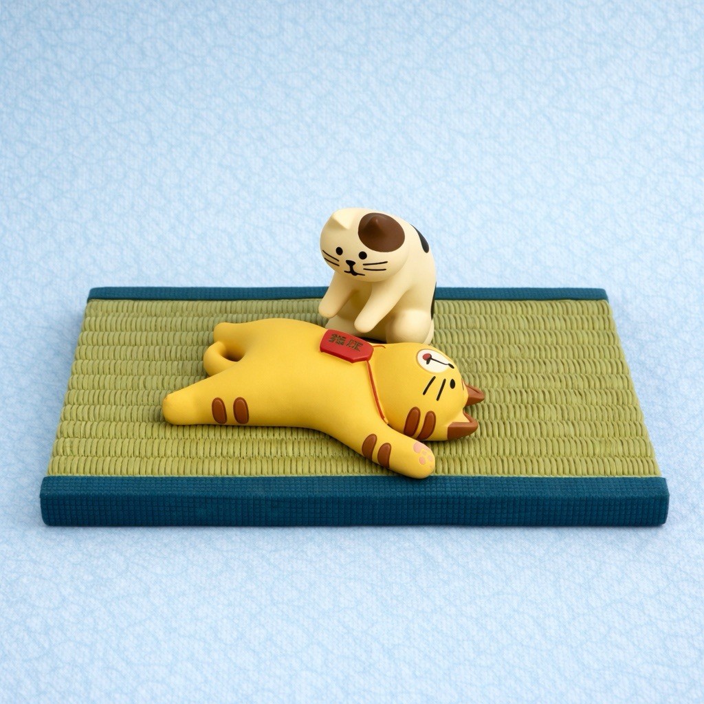 Authentic DECOLE Concombre Cat Massage Miniature 3Pc Set w/ Tatami Mat