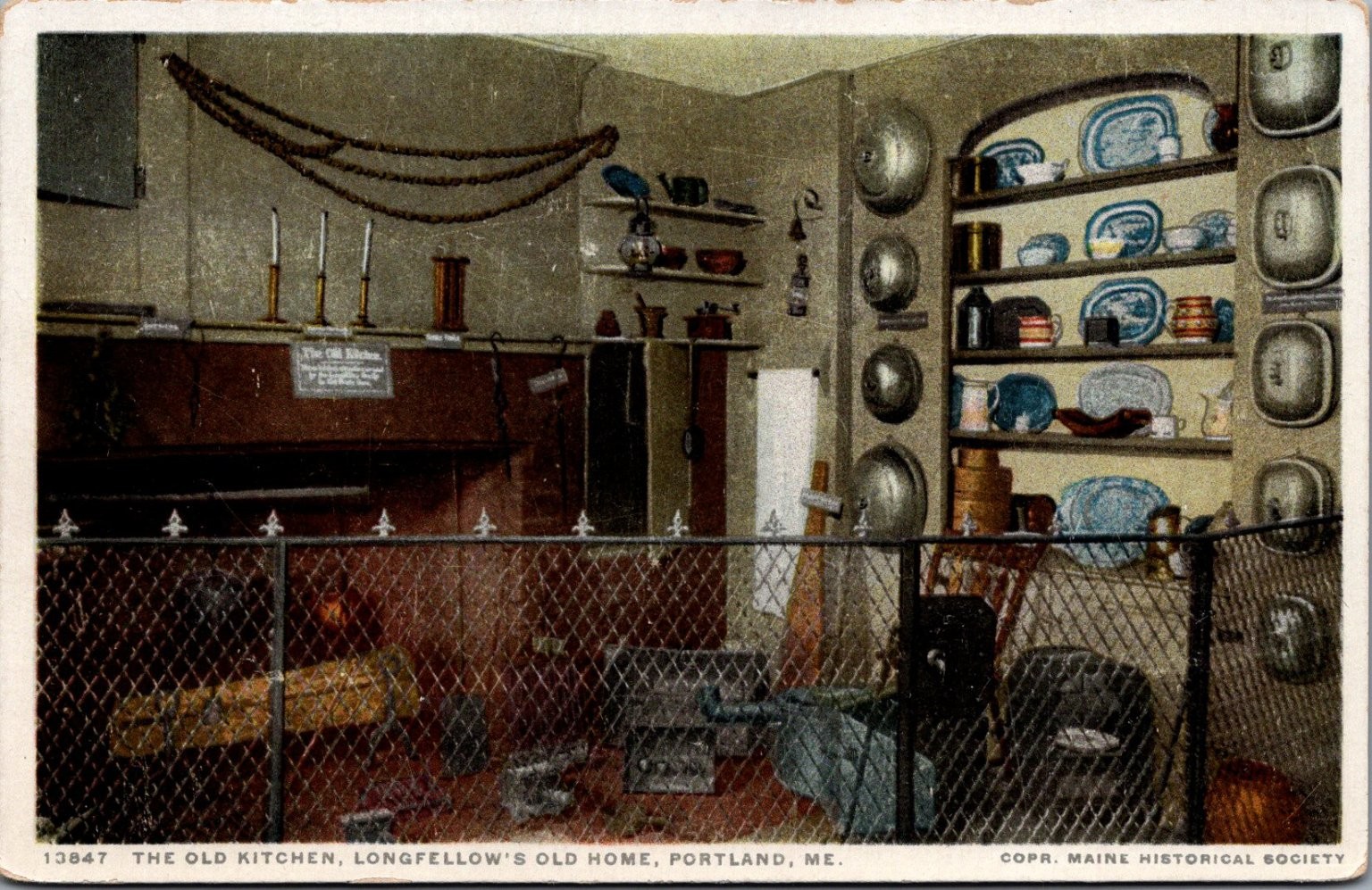 Longfellow\'s Old Home Kitchen, Portland ME - Phostint Postcard