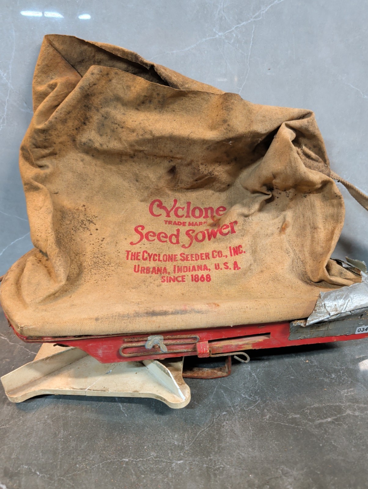 Vintage Cyclone Seed Sower Hand Crank Broadcast Spreader Canvas Bag USA - 342 Vintage Cyclone Seed Sower Hand Crank Broadcast Spreader Canvas Bag USA - 342