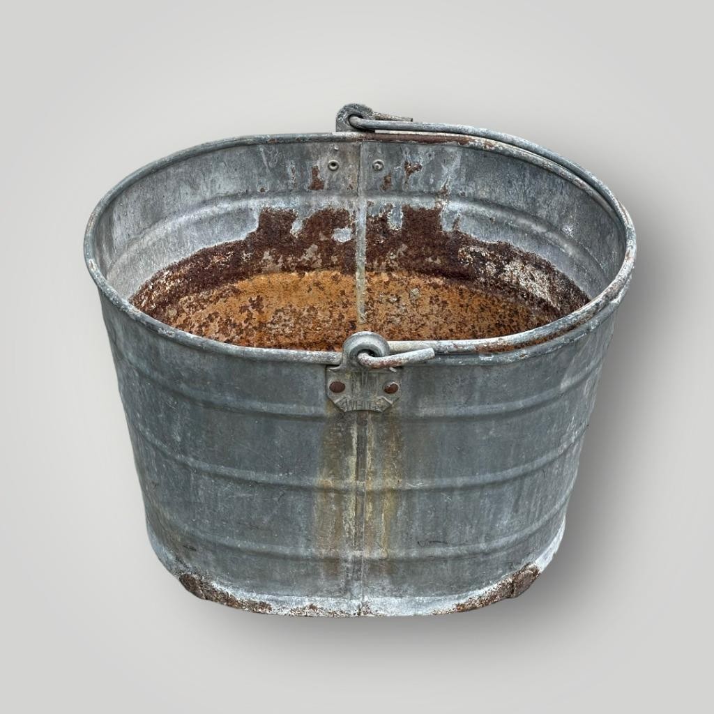 Metal Galvanized Aged Oval Bucket Swing Handle Metal Galvanized Aged Oval Bucket Swing Handle