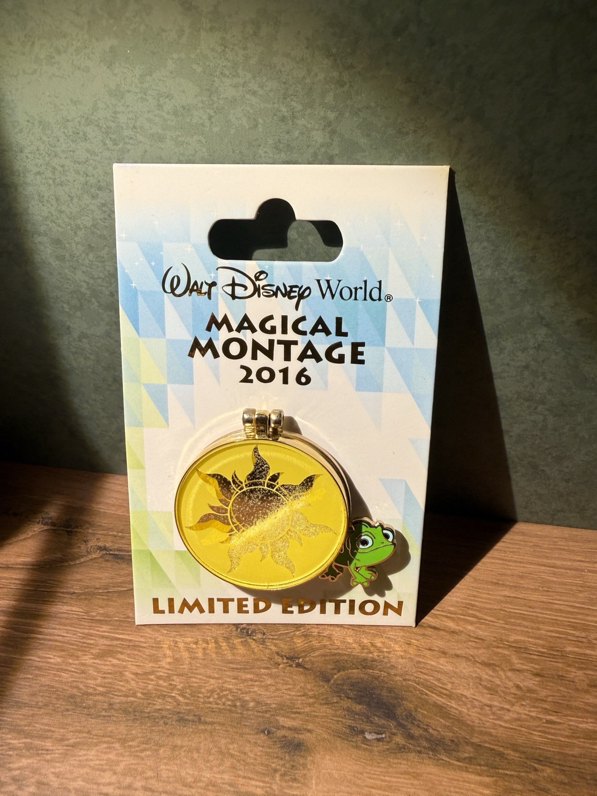 Disney Pin WDW Magical Montage 2016 Tangled Rapunzel and Pascal LE 3000