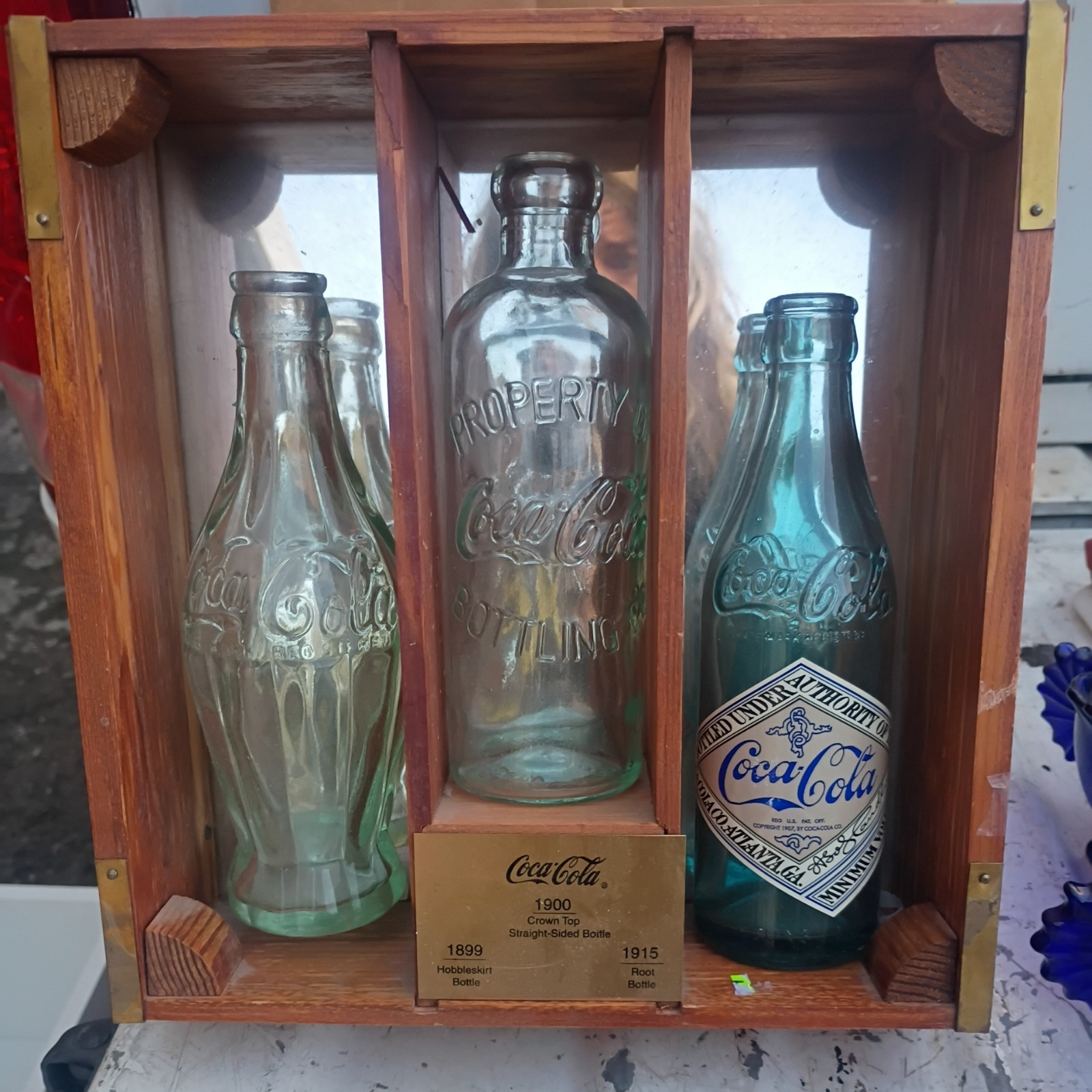 COCA-COLA 100 ANNIVERSARY CENTENNIAL CELEBRATION 3 BOTTLES SET & WOODEN BOX COCA-COLA 100 ANNIVERSARY CENTENNIAL CELEBRATION 3 BOTTLES SET & WOODEN BOX