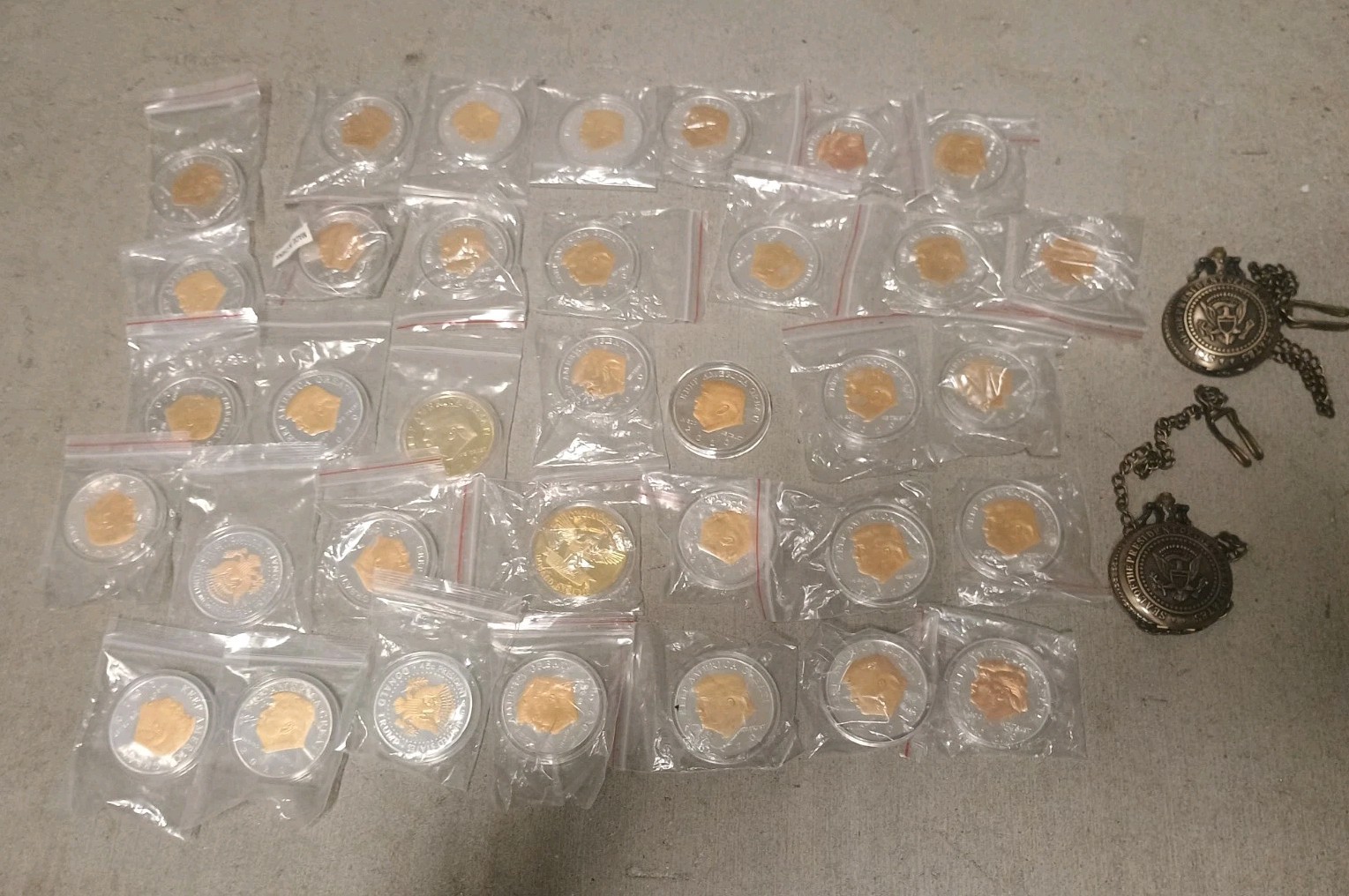 DONALD TRUMP 2020 SILVER GOLD Plated & Stop Watch Commemorative Coin 37 Lot 