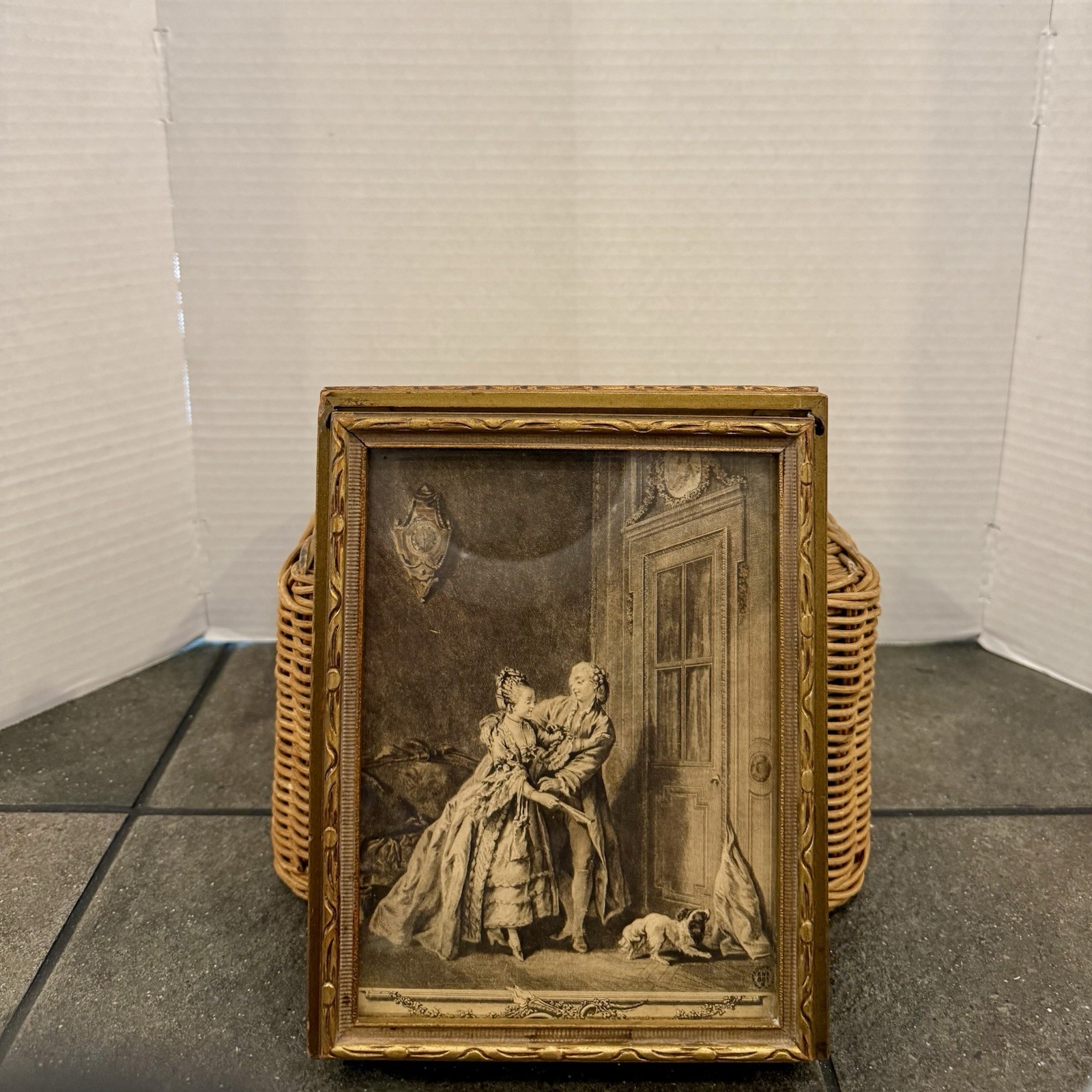 Antique 1915's Wooden Dresser Vanity Jewelry Box Glass Top Mirror Interior
