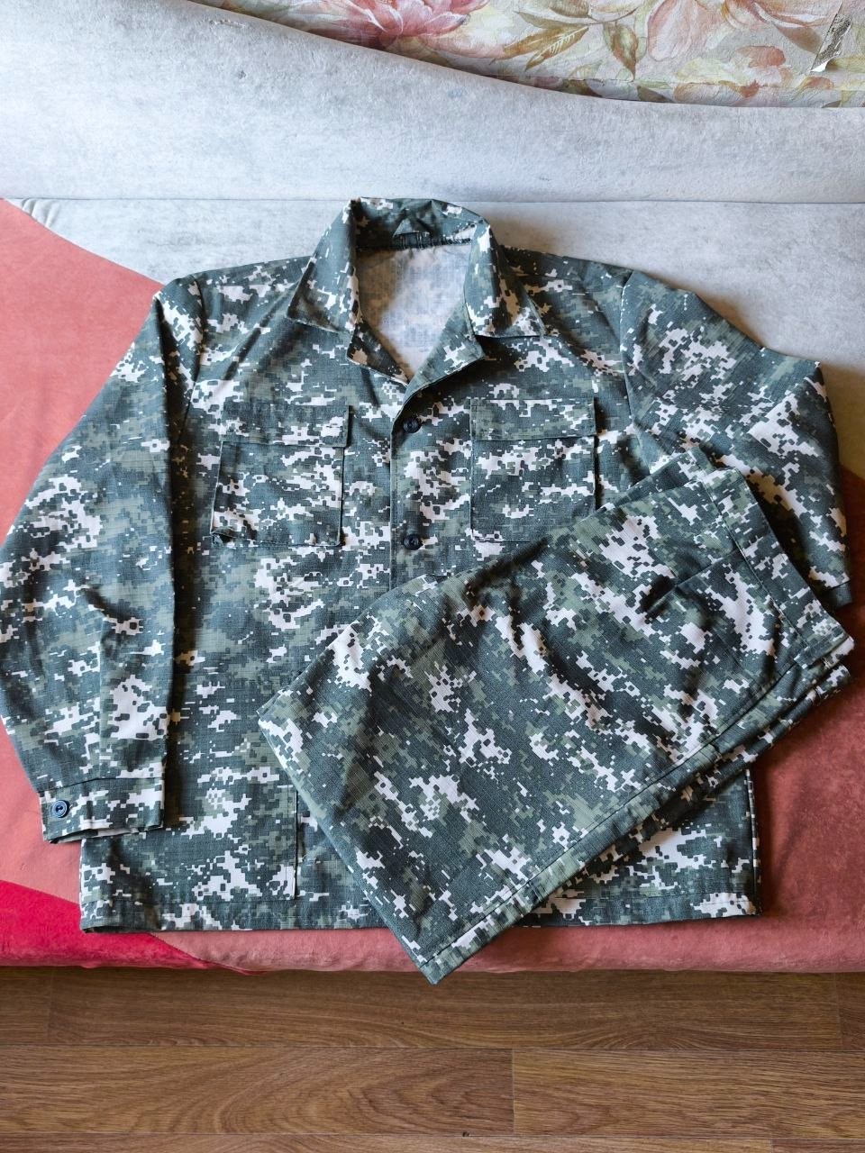 Ultra Rare Experimental Set XL 54 Ukrainian Border Guard Digital Camo BDU Suit