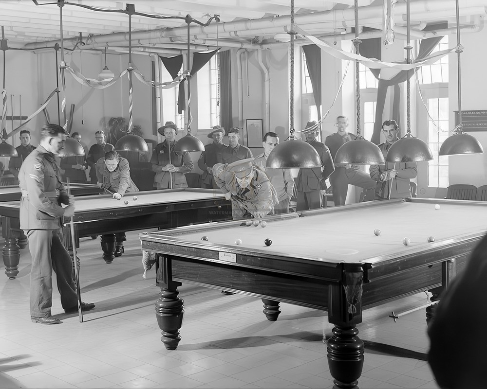 Soldiers Playing Pool YMCA Jerusalem 8x10 Glossy Photo Print WWII HT41362253