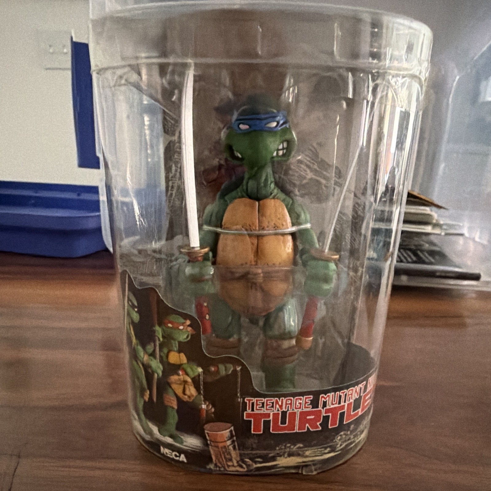 NECA Teenage Mutant Ninja Turtles Leonardo Figure Mirage Studios Animation 2008 NECA Teenage Mutant Ninja Turtles Leonardo Figure Mirage Studios Animation 2008