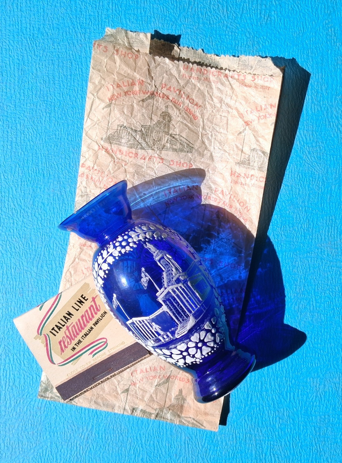 *RARE 1939 New York World's Fair Italian Pavilion Cobalt Blue Vase, Bag, Matches