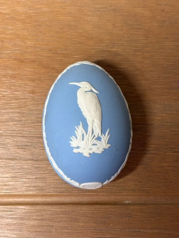 Vintage 1978 Stork Egg-shaped Trinket Dish - Wedgwood Blue Jasperware Vintage 1978 Stork Egg-shaped Trinket Dish - Wedgwood Blue Jasperware