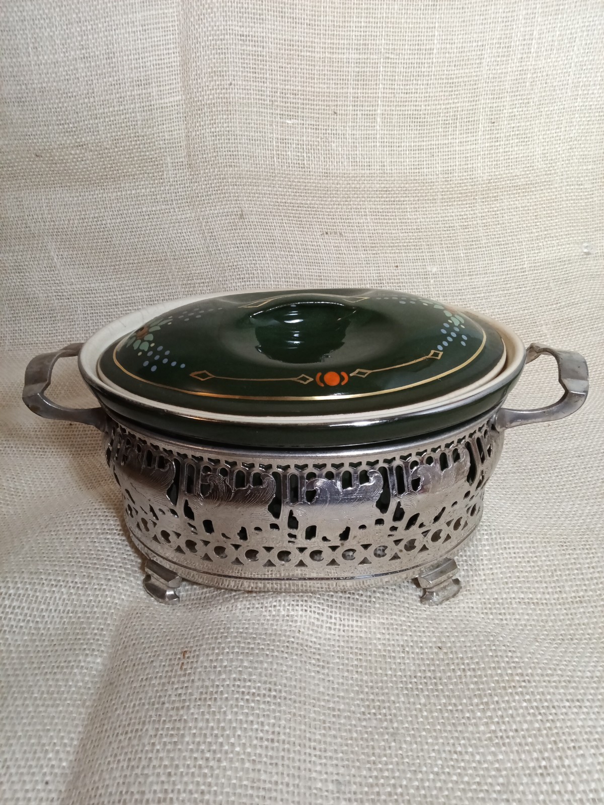 Vtg Guernsey Ware Hand Painted Covered Oval Casserole W/Holder Ovenproof Read Vtg Guernsey Ware Hand Painted Covered Oval Casserole W/Holder Ovenproof Read