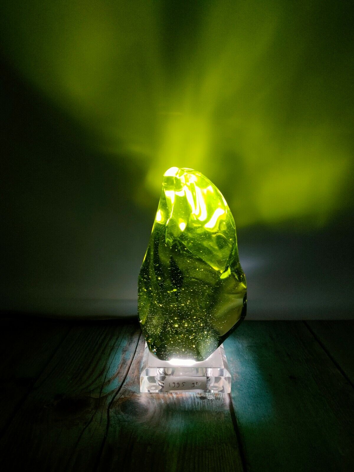 Andara Crystal Natural Cutting Yellow Green 1995gr with base, lamp & dimmer