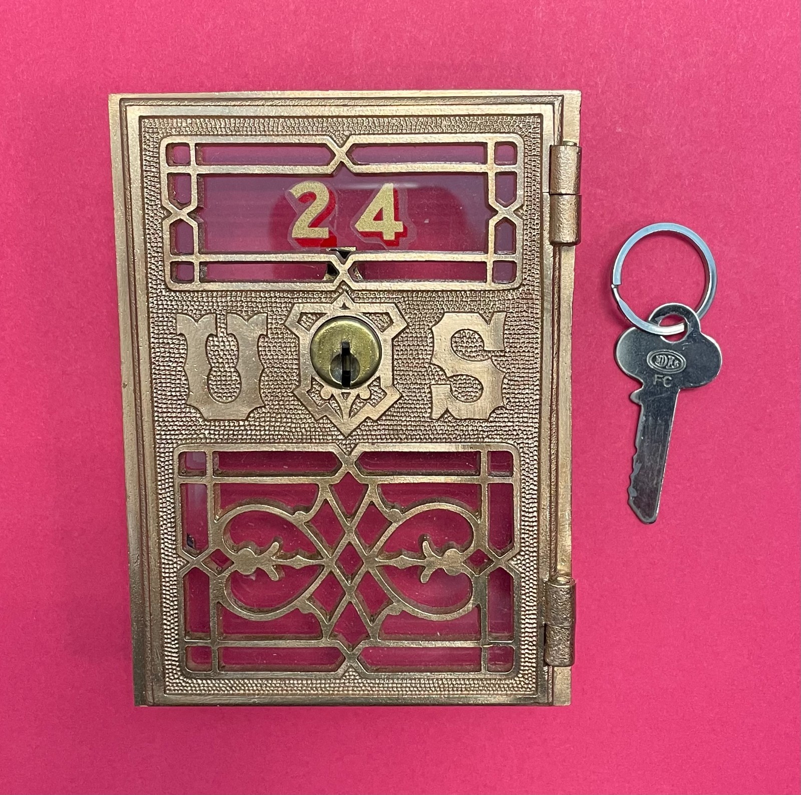 Antique Yale Lock Vintage Post Office Door Lattice Style w Key