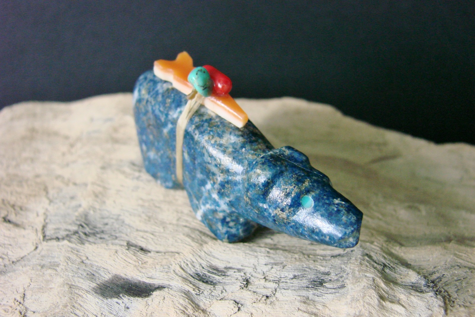 Vintage Native Zuni Fetish Blue Sodalite Bear Carving By Bernard Homer Jr. (d)