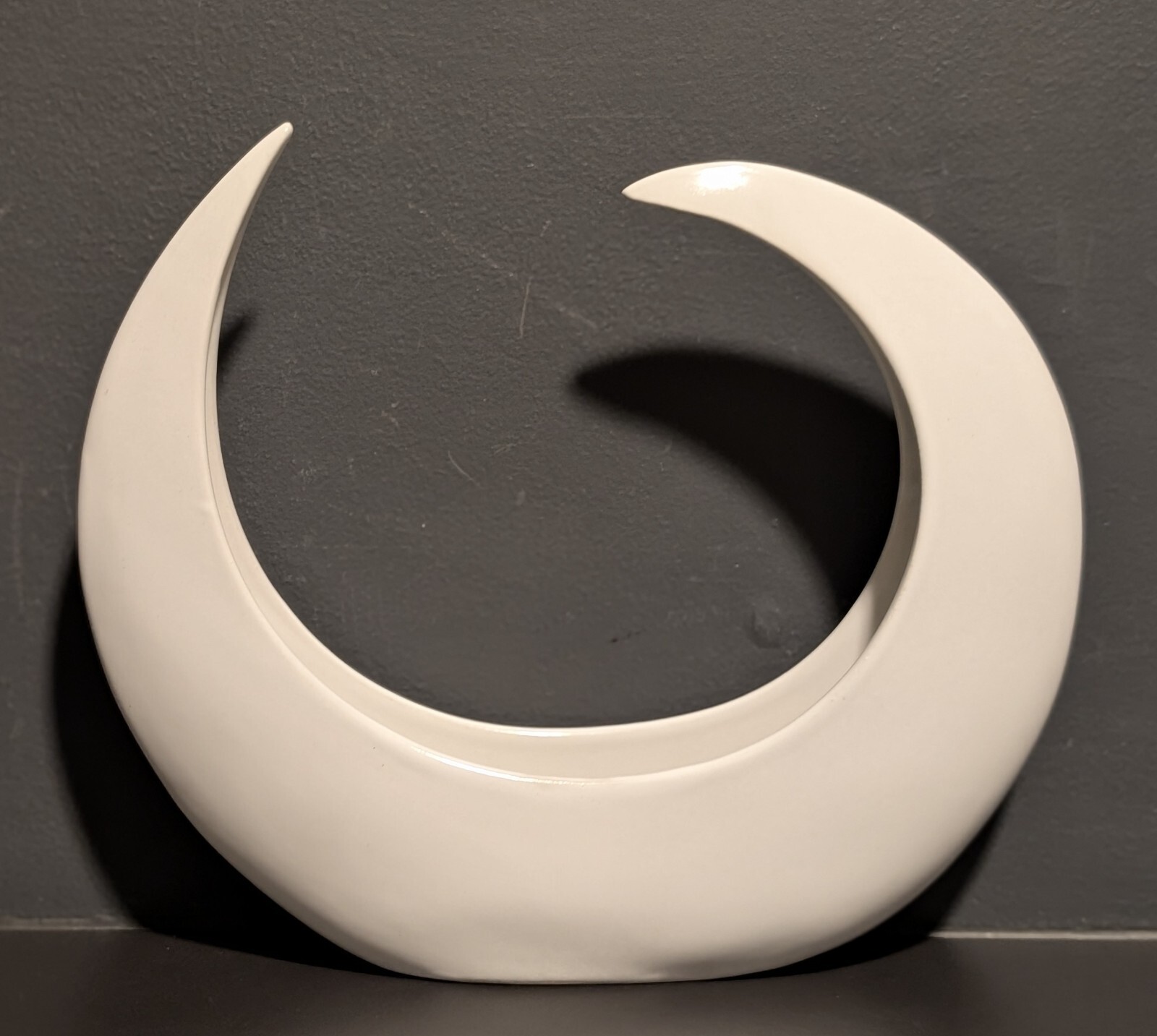 Vintage MCM Crescent Moon Ikebana White Ceramic TOYO Japan Vase - 9.25\