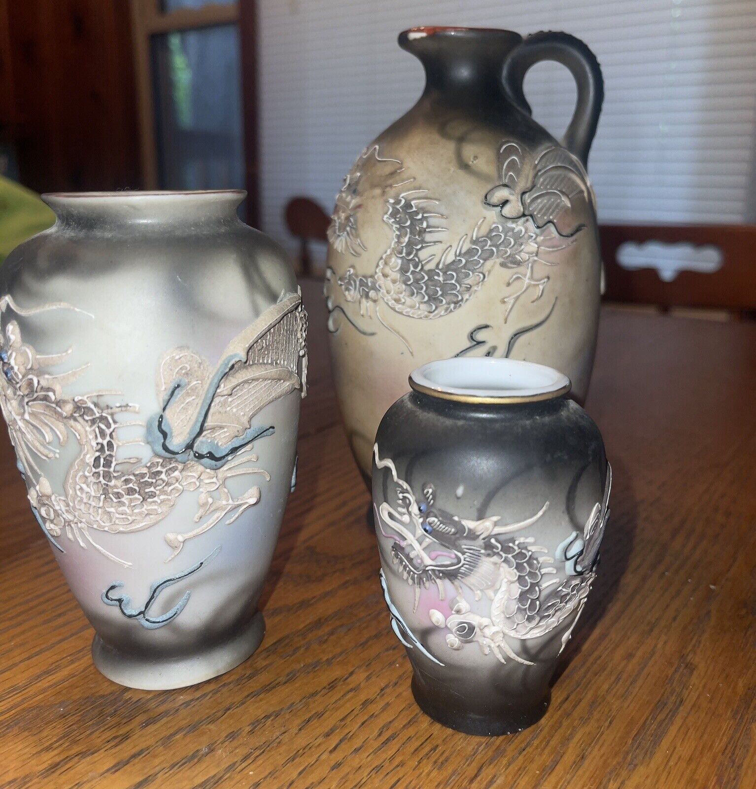 Vtg Porcelain Dragonware Moriage 3 Vases